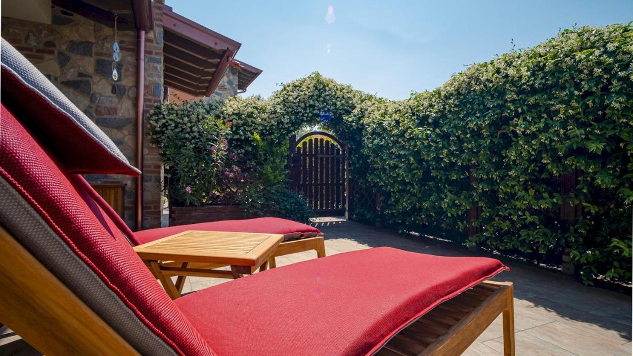 Endless Summer Sirmione - Italian Homing Екстериор снимка